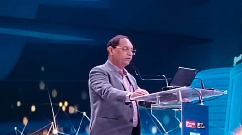 SEBI Chief Urges Investors to Stay Patient Amid Global Market Volatility